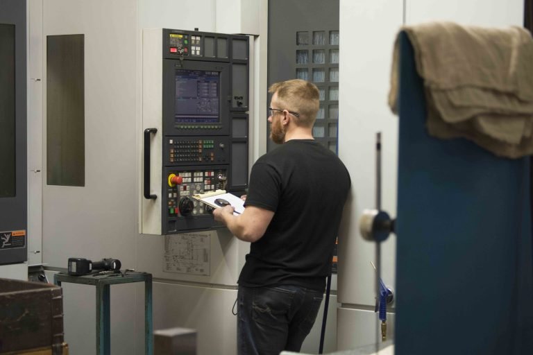 Monitoring a machine instrument panel at Tecton